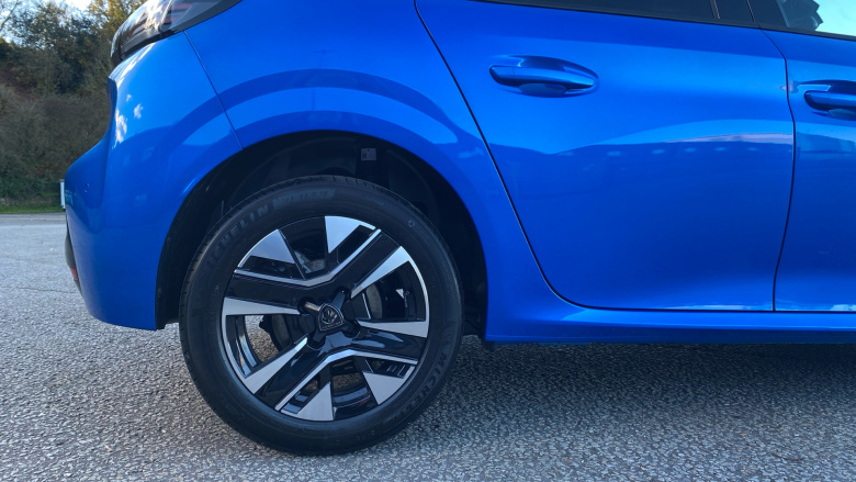 Peugeot 208 1.2 Hybrid 110 Allure 5dr e-DSC6 Petrol Hatchback